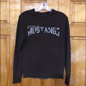 Arizona Jean Company LS Brown New England Mustangs Crew Neck Shirt
Large 10 - 12